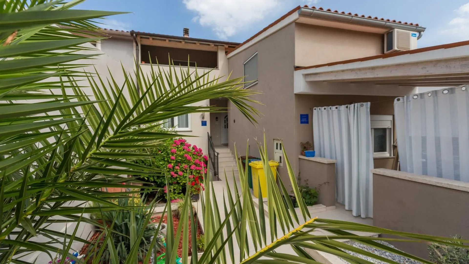 Apartmani Lena Pula 0*,  Kroatien